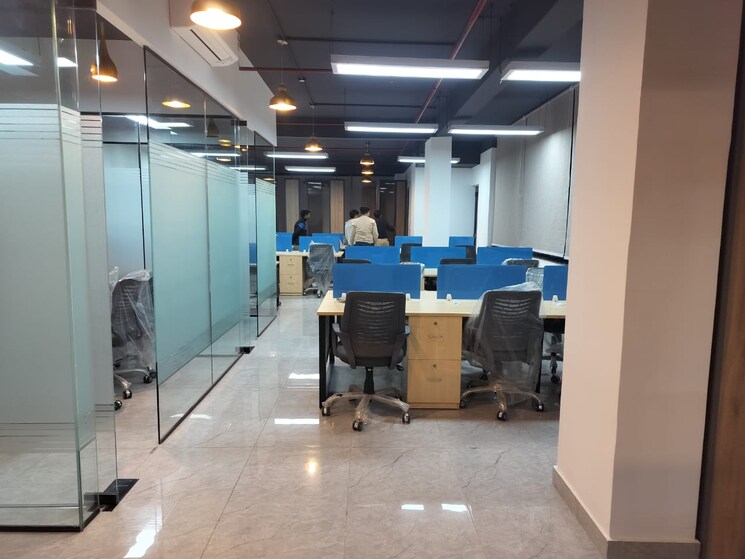 Team Area, sector 63 Commercial Office Space 1200 Sq.Ft. In Sector 63 Noida 9729320