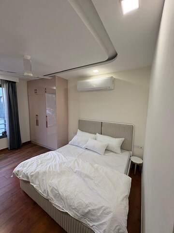 Bedroom in Studio Builder Floor at Sector 31 – for Rent