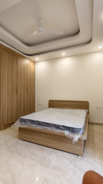Bedroom in 1 BHK Builder Floor at Saurabh Niwas, Sector 40 – for Rent