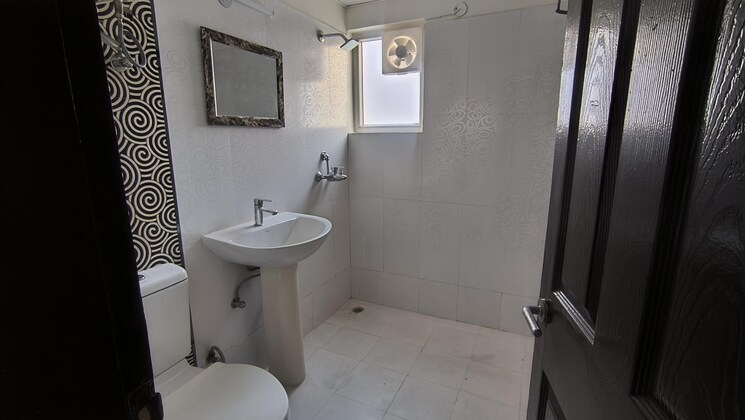 Bathroom, paramount-floraville 2 Bedroom 1045 Sq.Ft. Apartment In Sector 137 Noida 9729346