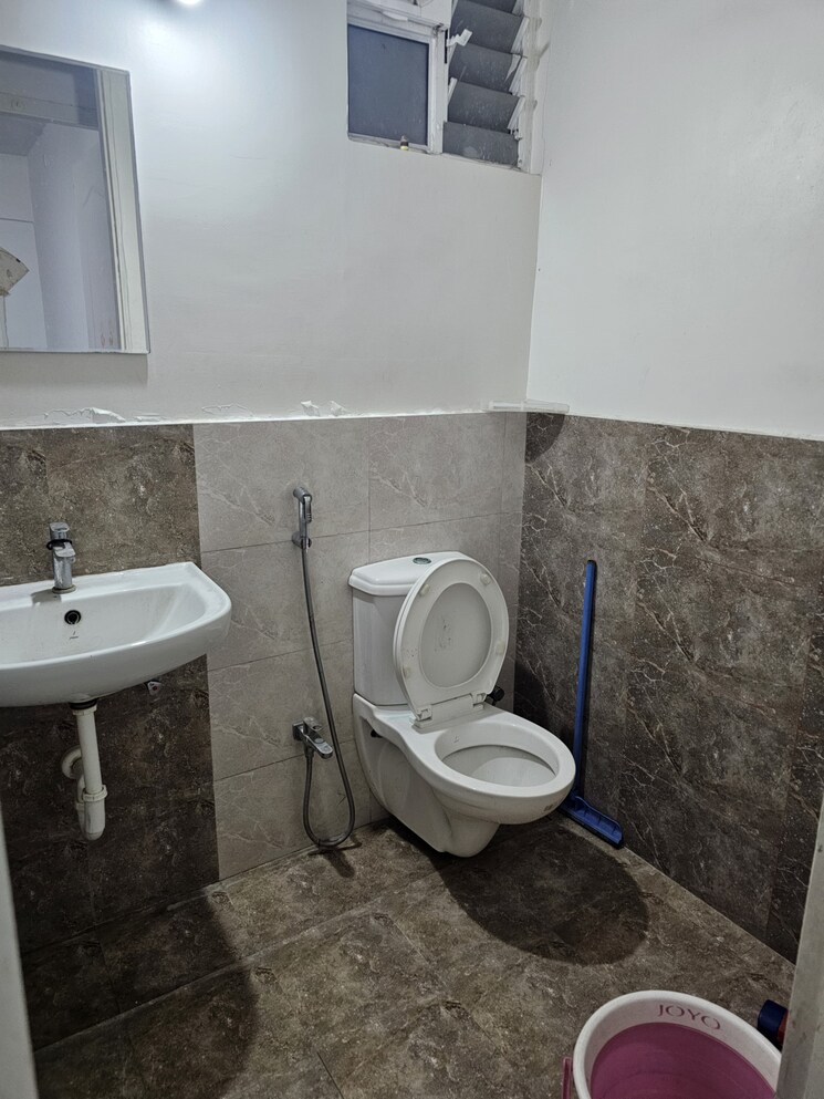Bathroom, mittal-high-mont 2 Bedroom 750 Sq.Ft. Apartment In Hinjewadi Pune 9729361