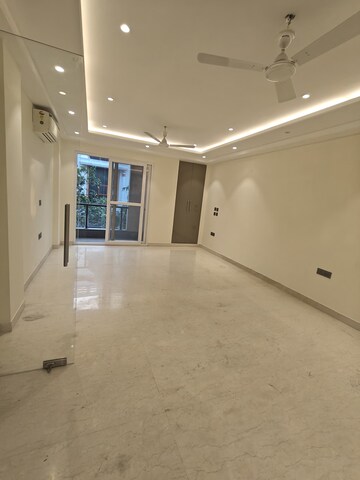 Room in 3 BHK Apartment at Greater Kailash I – for Sale