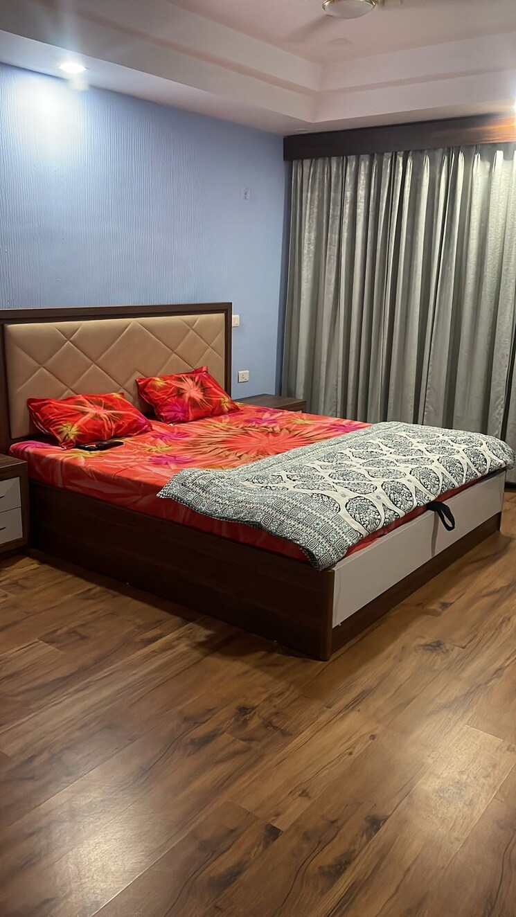 Bedroom, mi-rustle-court 3.5 Bedroom 2050 Sq.Ft. Apartment In Gomti Nagar Lucknow 9729381