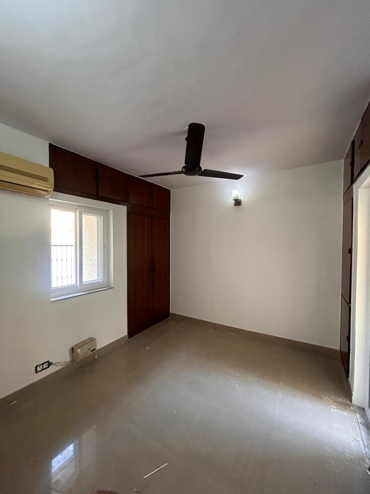 Cover Image, khirki extension 2 Bedroom 900 Sq.Ft. Apartment In Khirki Extension Delhi 9729383