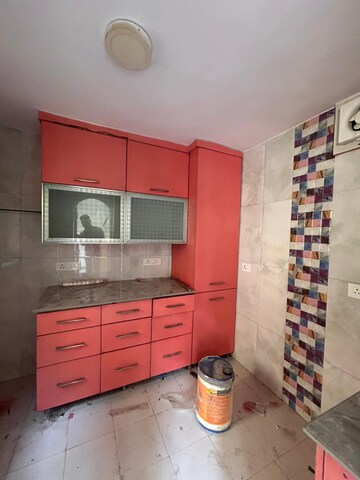 Room in 2 BHK Apartment at Khirki Extension – for Rent