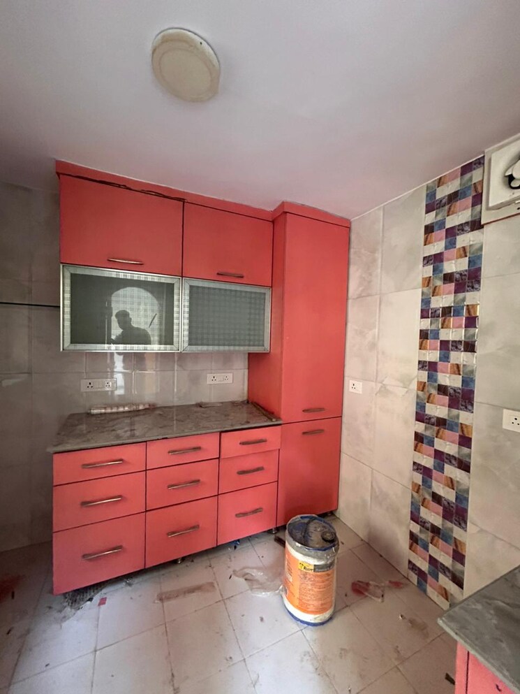 Room, khirki extension 2 Bedroom 900 Sq.Ft. Apartment In Khirki Extension Delhi 9729383