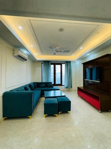 Living Room in 3 BHK Builder Floor at Empire Floors, Sector 57 – for Rent