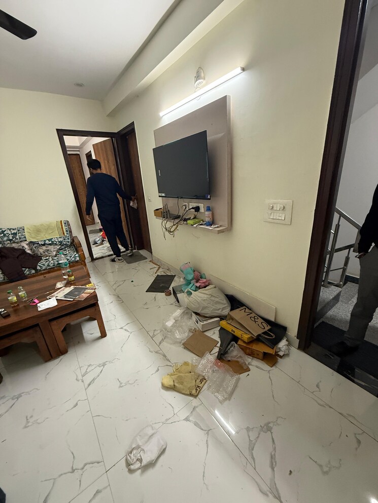 Living Room, ardee-city 2 Bedroom 1100 Sq.Ft. Apartment In Sector 52 Gurgaon 9729412