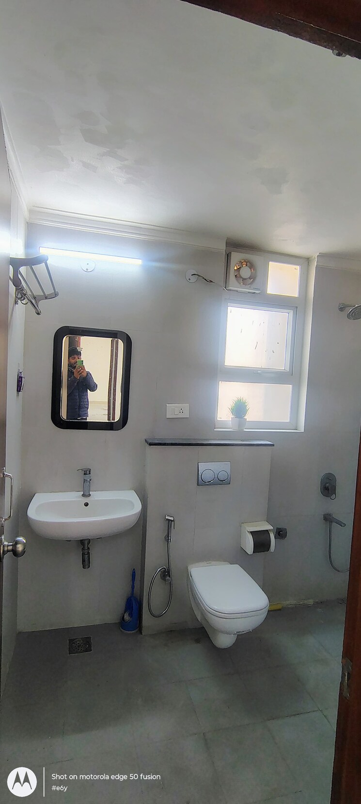 Bathroom, millenium-bajrang-society 4 Bedroom 3000 Sq.Ft. Apartment In Sector 43 Gurgaon 9729426