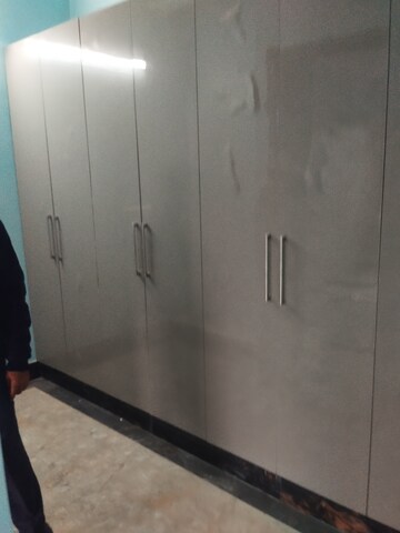 Room in 4 BHK Independent House at Gomti Nagar – for Rent