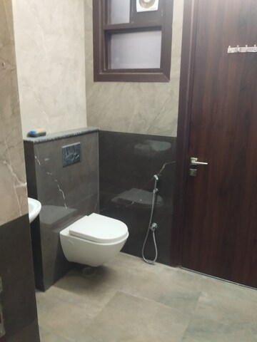 Bathroom in 4 BHK Independent House at Gomti Nagar – for Rent