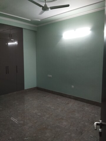 Room in 4 BHK Independent House at Gomti Nagar – for Rent