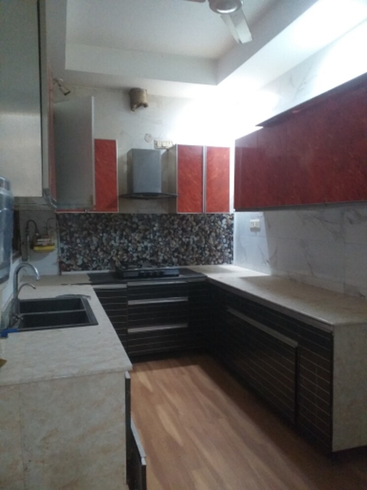 Kitchen, east patel nagar 3 Bedroom 1780 Sq.Ft. Builder Floor In East Patel Nagar Delhi 9729489