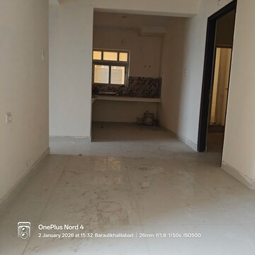 Room in 3 BHK Apartment at Omaxe Waterscapes, Gomti Nagar – for Rent