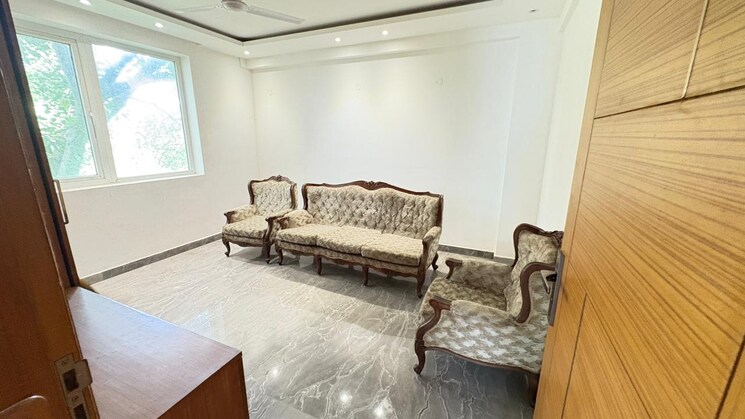 Bedroom, soami nagar 4 Bedroom 450 Sq.Yd. Builder Floor In Soami Nagar Delhi 9729512