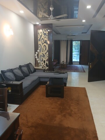 3 BHK Builder Floor For Rent in Uppal Southend, Sector 49