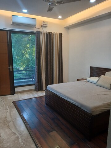 Furnished Amenities in 3 BHK Builder Floor at Uppal Southend, Sector 49 – for Rent