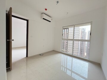 Room in 2 BHK Apartment at Lodha Codename Premier, Mangaon – for Rent