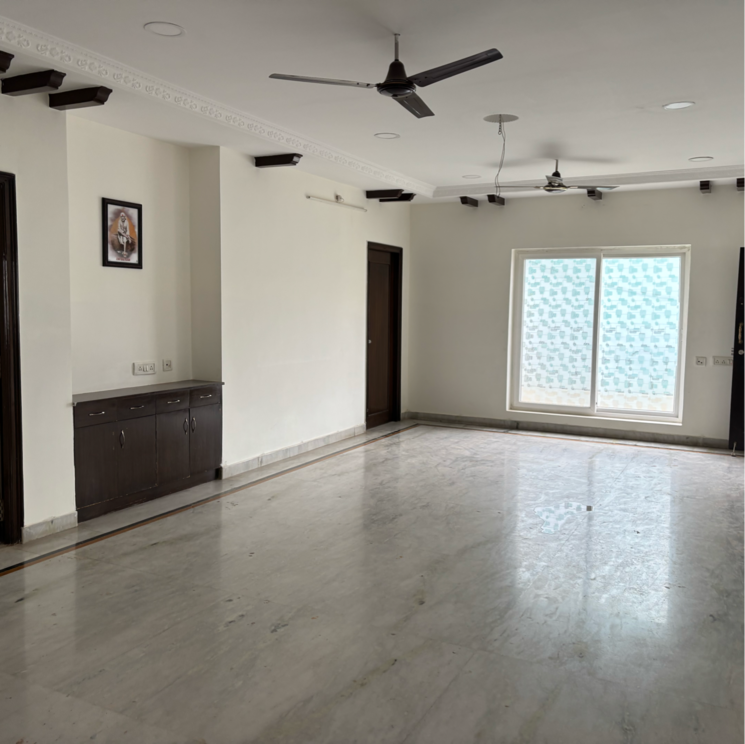 Room, jubilee hills 6+ Bedroom 8000 Sq.Ft. Independent House In Jubilee Hills Hyderabad 9729596