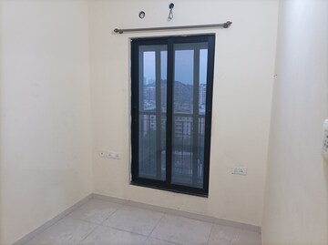 Room in 1 BHK Apartment at Raunak Bliss, Ghodbunder Road – for Rent