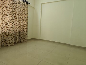 Room in 2.5 BHK Apartment at GK Rose County, Pimple Saudagar – for Rent