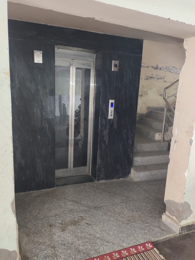 Room, klj-greens 2 Bedroom 964 Sq.Ft. Apartment In Sector 77 Faridabad 9729698