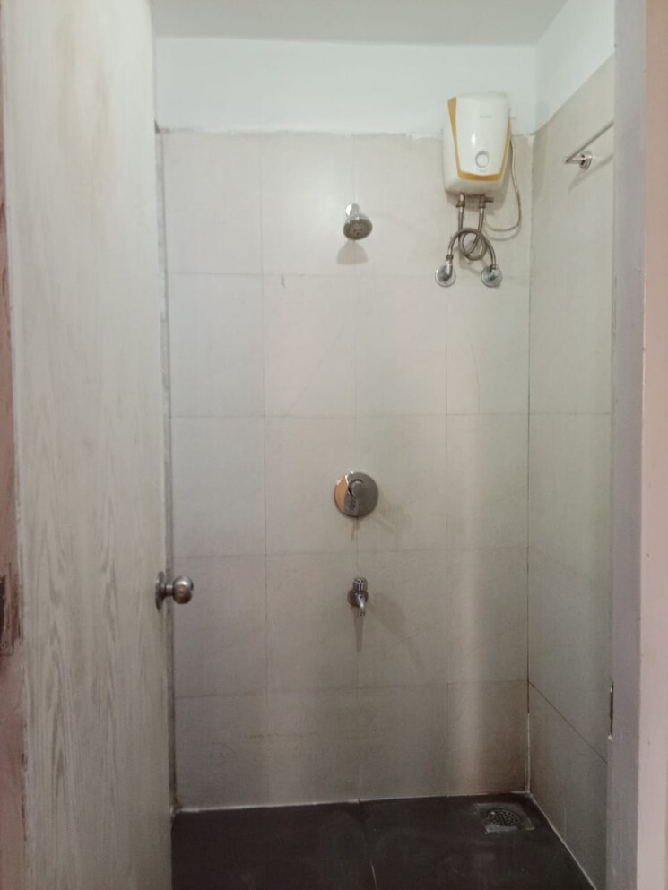 Bathroom, lodha-palava-casa-bella 1 Bedroom 585 Sq.Ft. Apartment In Dombivli East Thane 9729742