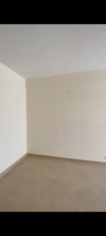Room in 3 BHK Apartment at Signature Global Park, Sohna Sector 36 – for Rent