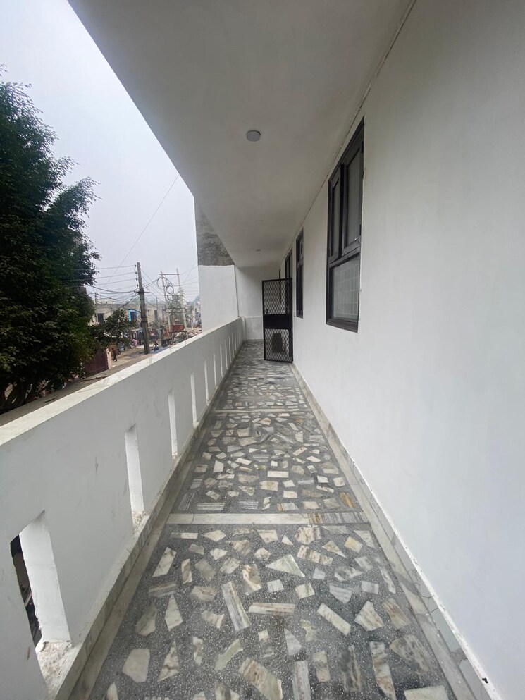 Balcony, green fields colony 2 Bedroom 200 Sq.Ft. Builder Floor In Green Fields Colony Faridabad 9729764