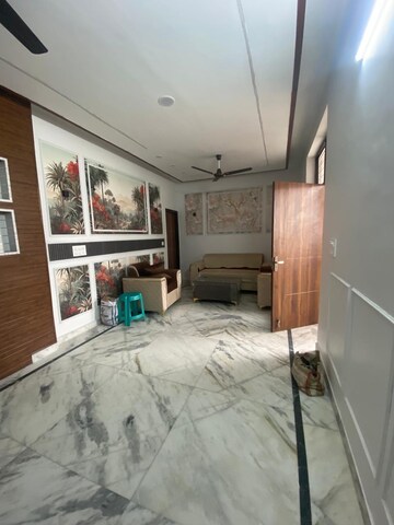 Living Room in 2 BHK Builder Floor at Green Fields Colony – for Rent