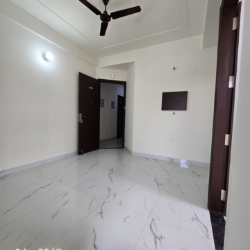 Room in 1 BHK Builder Floor at Chattarpur – for Rent