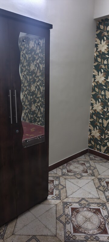 Furnished Amenities in 3 BHK Independent House at Pachpedi Naka – for Rent