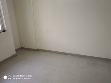Room in 2 BHK Apartment at Jalan Aura County Pune, Wagholi – for Rent