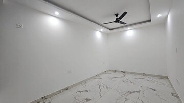 Room in 2 BHK Apartment at Saket – for Rent