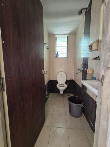 Team Area in 2 BHK Apartment at Bathija Siddhivinayak Meher, Ulwe – for Rent