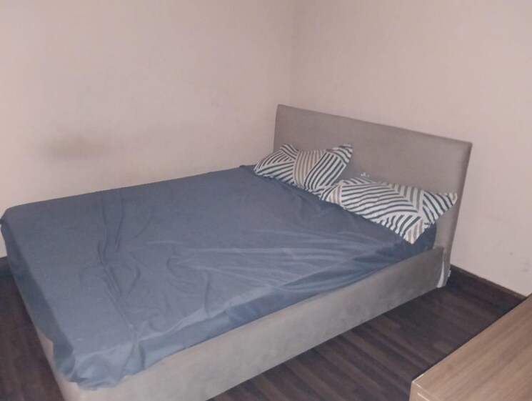 Bedroom, paras-tierea 1 Bedroom 495 Sq.Ft. Apartment In Sector 137 Noida 9729941