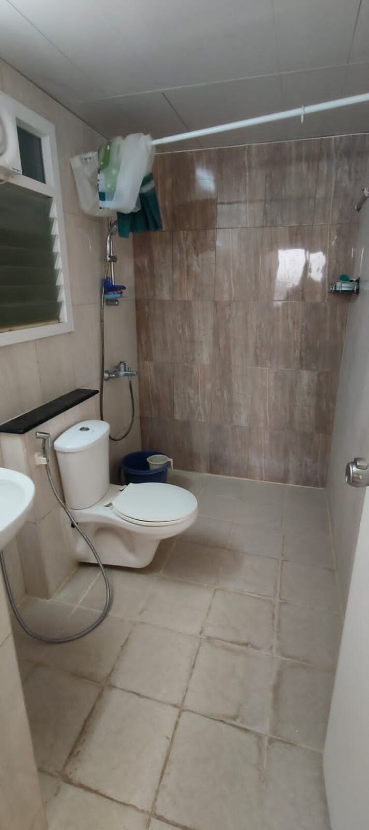 Bathroom, bendre nagar 2 Bedroom 1020 Sq.Ft. Apartment In Bendre Nagar Bangalore 9729755