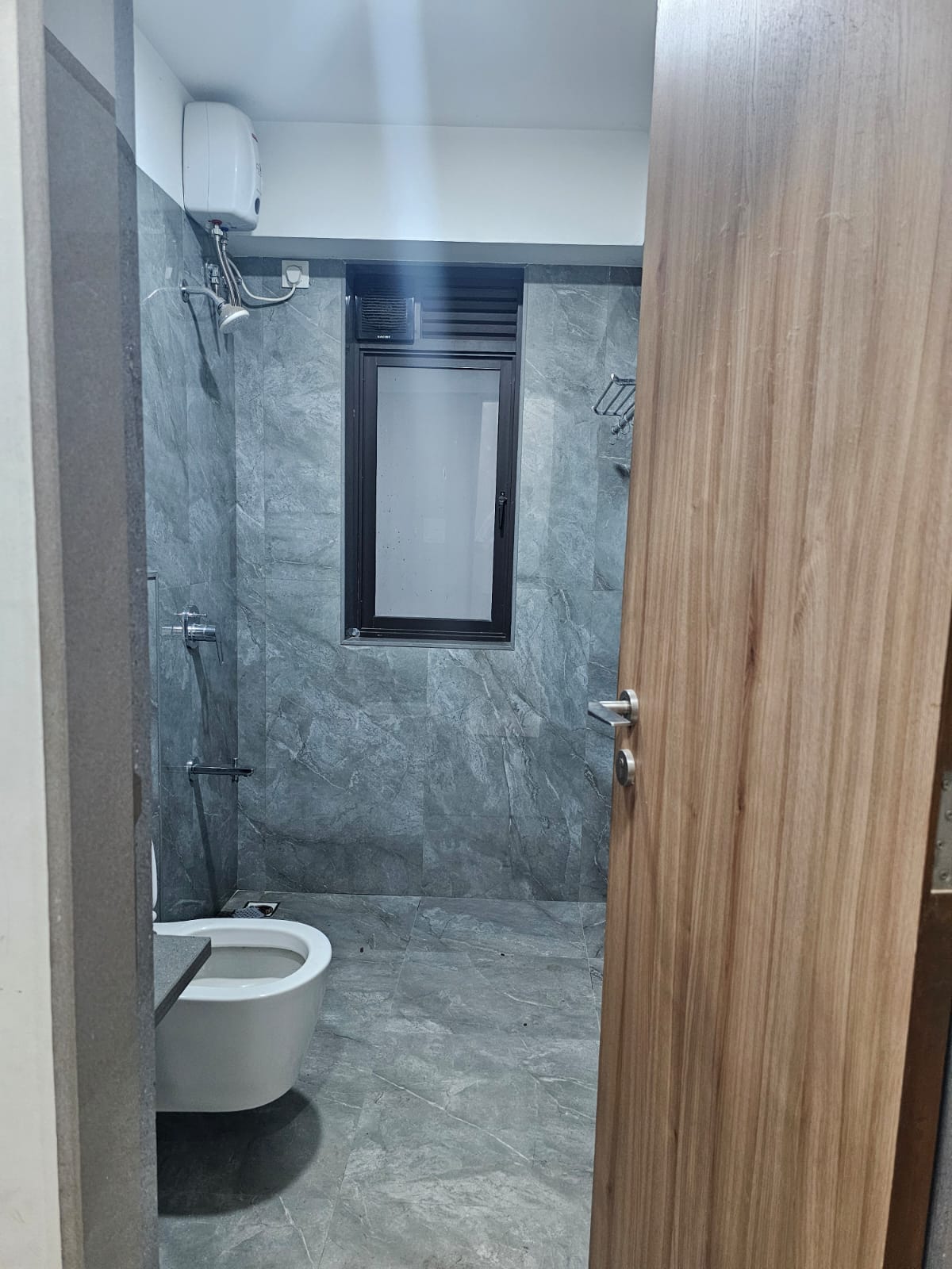 Bathroom, shree-krishna-devasya 2 Bedroom 1040 Sq.Ft. Apartment In Chembur Mumbai 9729981