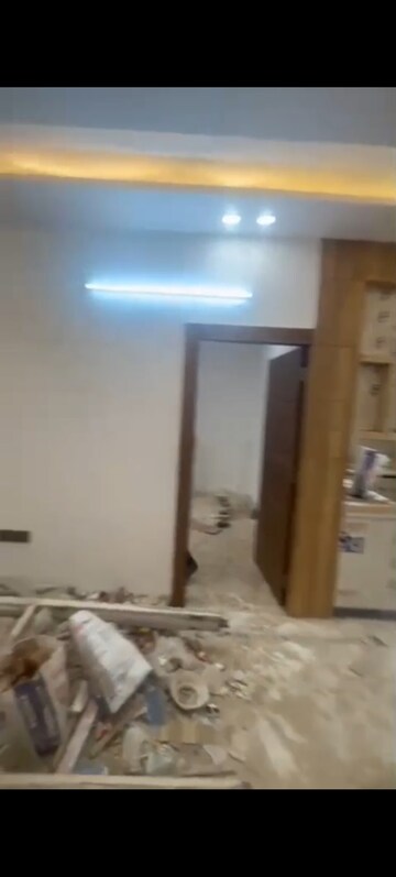 Room in 3 BHK Builder Floor at Vaishali Sector 6 – for Sale