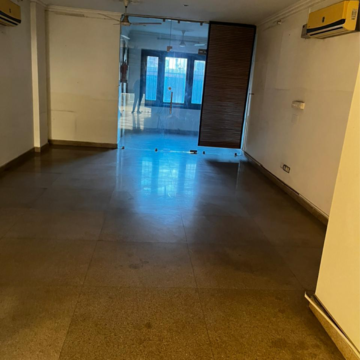 Room in 4 BHK Builder Floor at Vasant Vihar – for Rent
