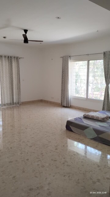 Room in 4 BHK Villa at Bagaluru – for Sale