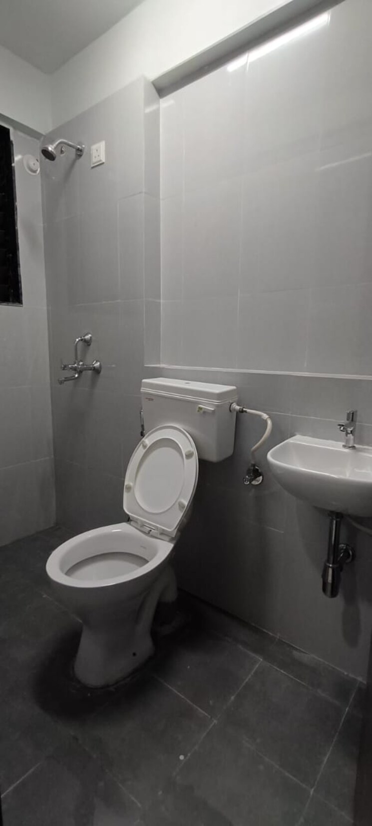 Bathroom, highland-pearl 1 Bedroom 450 Sq.Ft. Apartment In Thane West Thane 9730028
