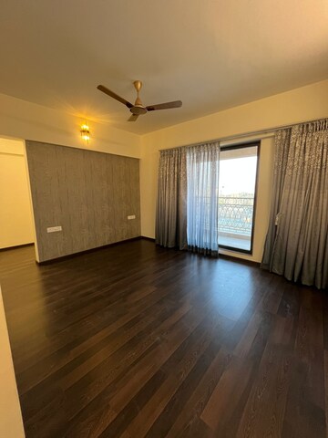 Room in 3 BHK Apartment at Paradise Sai World Dreams, Dombivli East – for Sale