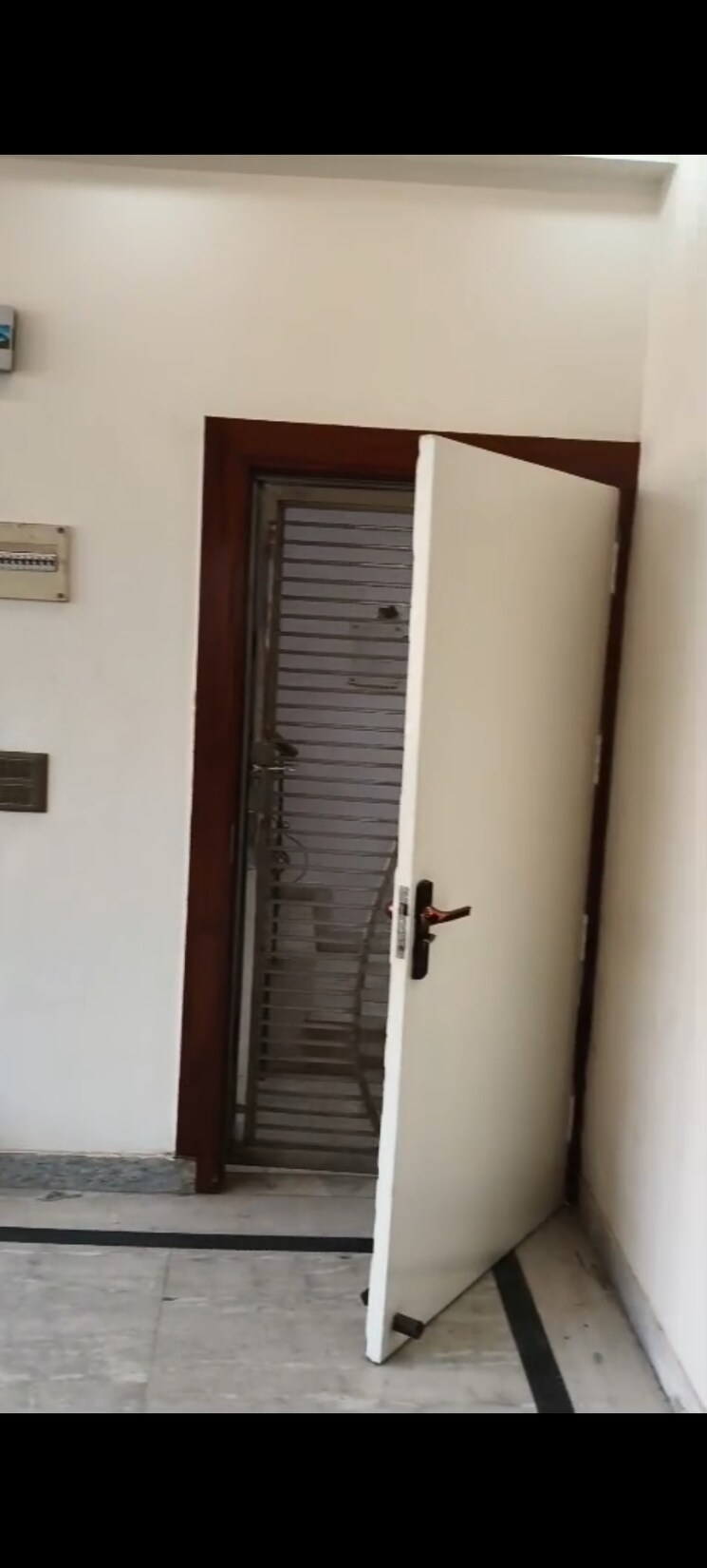 undefined, vaishali sector 5 3 Bedroom 1550 Sq.Ft. Builder Floor In Vaishali Sector 5 Ghaziabad 9730064