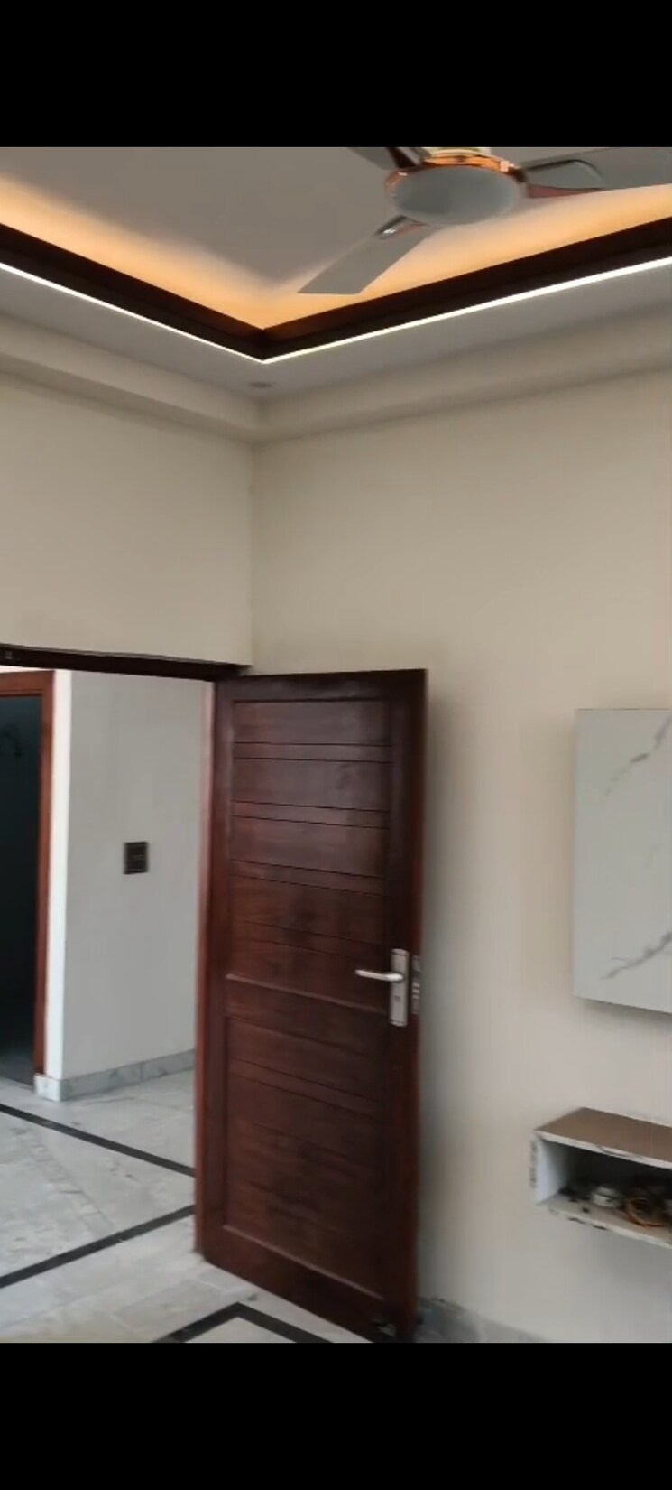 Room, vaishali sector 5 3 Bedroom 1550 Sq.Ft. Builder Floor In Vaishali Sector 5 Ghaziabad 9730064