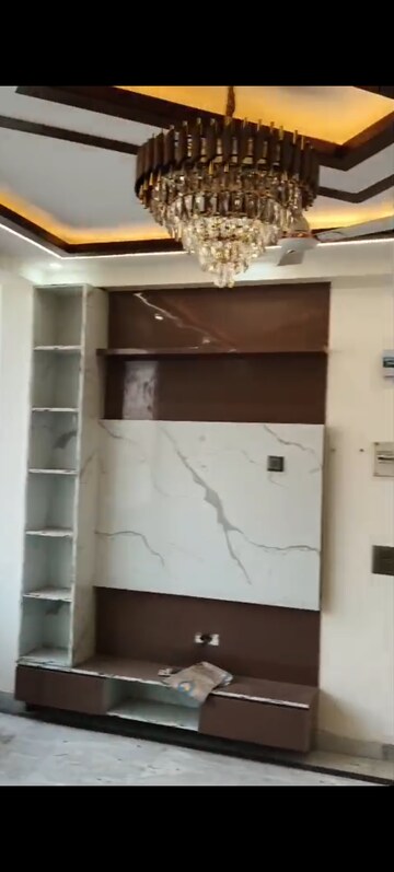 Room in 3 BHK Builder Floor at Vaishali Sector 5 – for Sale