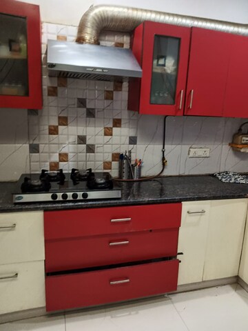 Kitchen in Studio Apartment at Varun Enclave, Sector 28 – for Rent