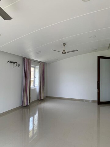 Room in 6 BHK Villa at The Retreat, Devanahalli – for Sale