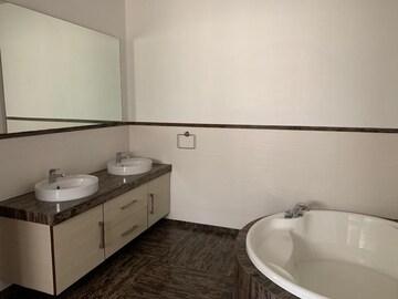 Kitchen in 6 BHK Villa at The Retreat, Devanahalli – for Sale