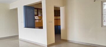 Room in 3 BHK Apartment at Nagarjuna Green Ridge, Hsr Layout – for Rent